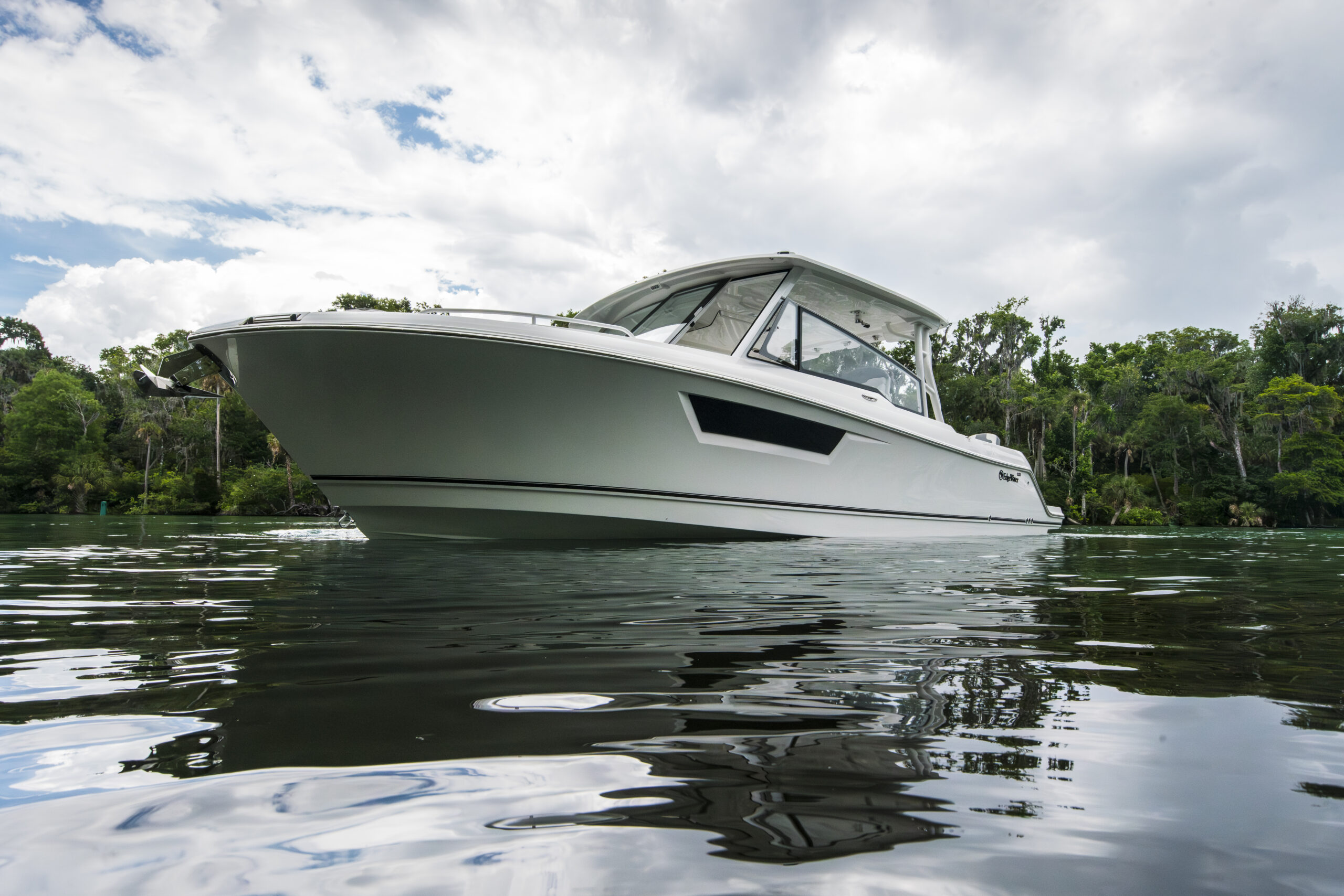 Edgewater 310SC cockpit and seating layout at Modern Yachts