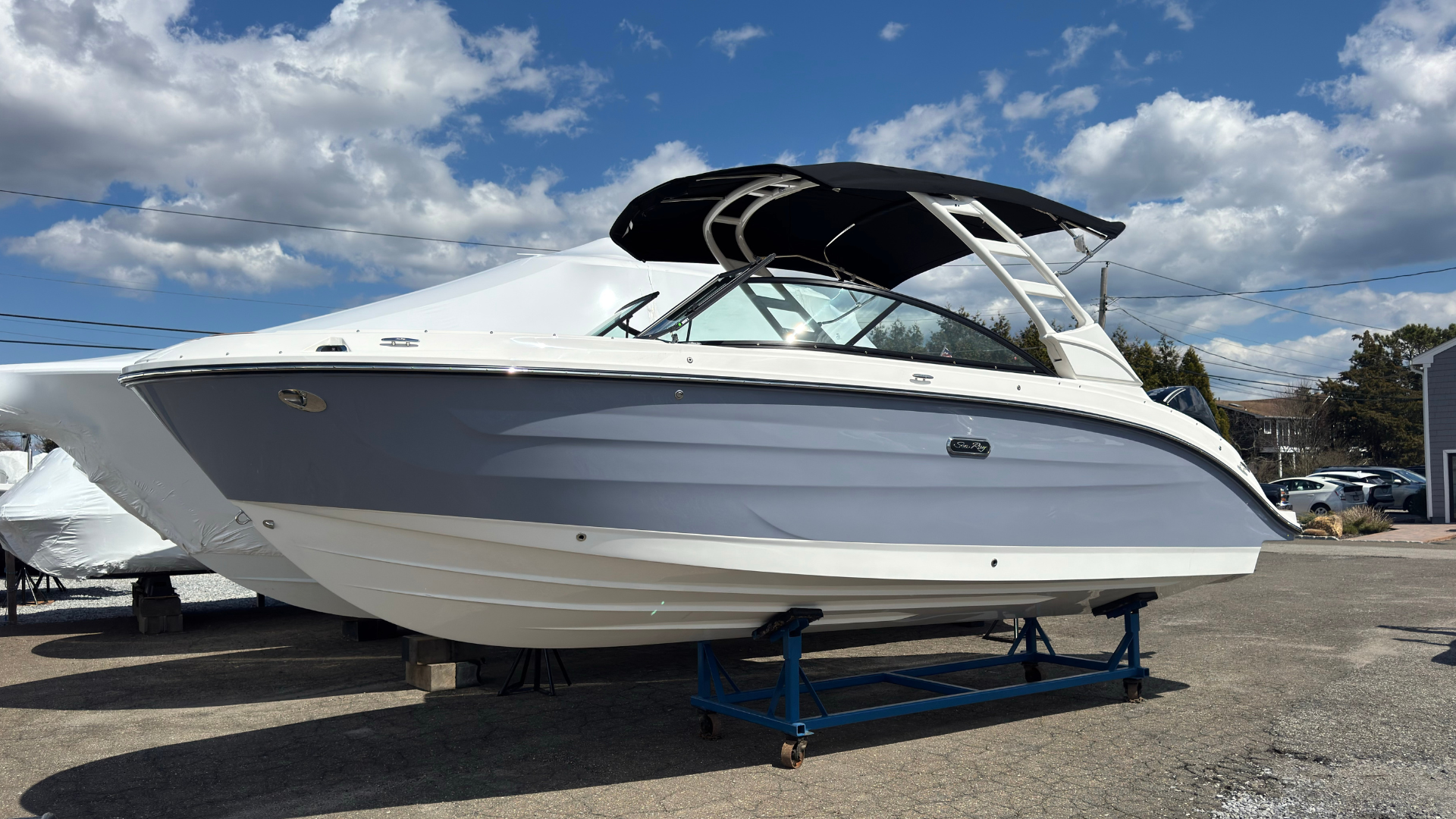 End of summer boat sale Long Island at Modern Yachts