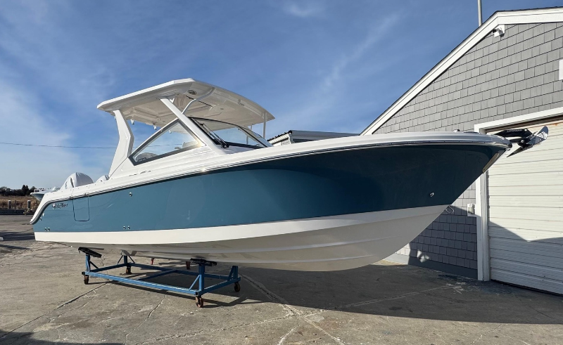EdgeWater 262CX dual console boat featured in our center console vs dual console guide